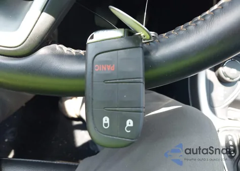 2018 Jeep Compass Latitude 4X4 из США, поврежденный, VIN 3C4NJDBB5JT256809